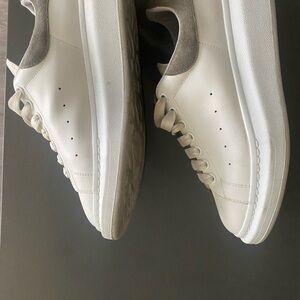 Alexander McQueen size 10 White and Gray Sneakers